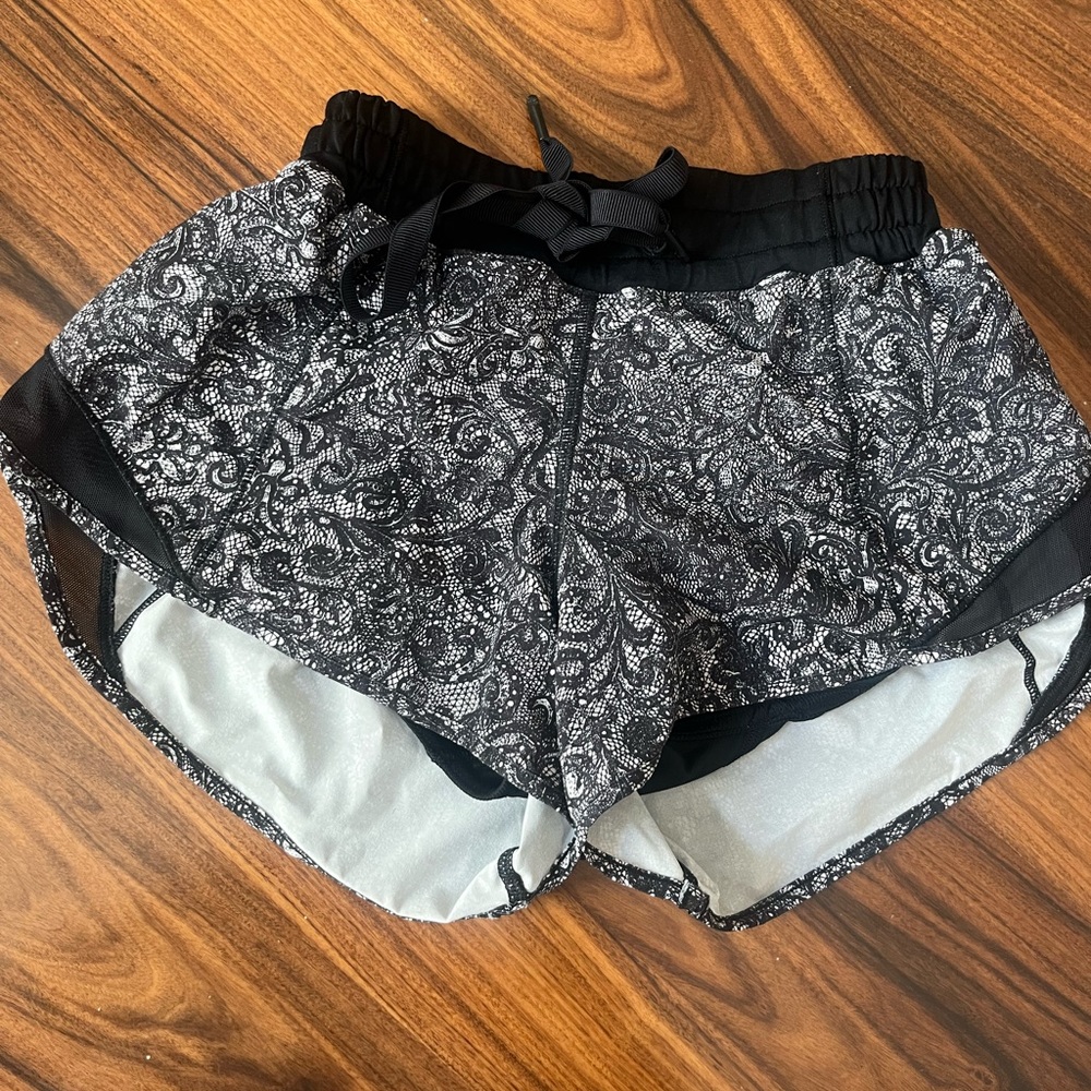 Lululemon hotty hot shorts, size 2